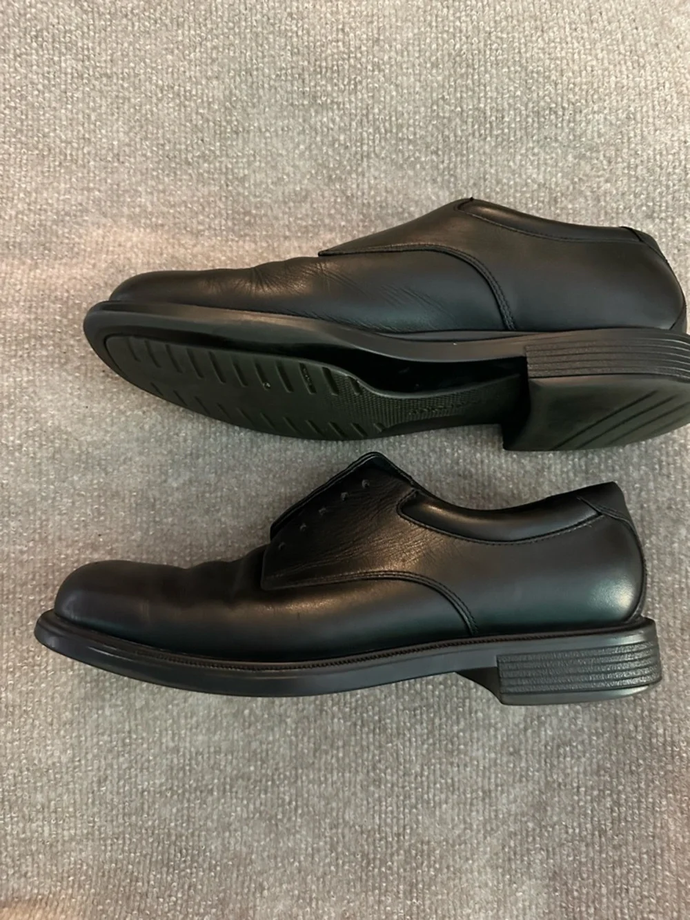 Rockport smooth black
